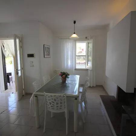 别墅 Melpignano 托雷桑塔萨宾娜