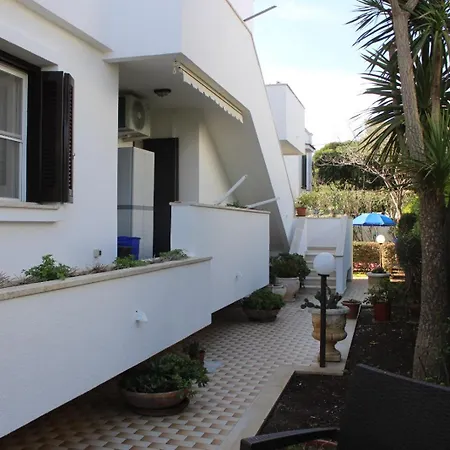 Melpignano 别墅 托雷桑塔萨宾娜